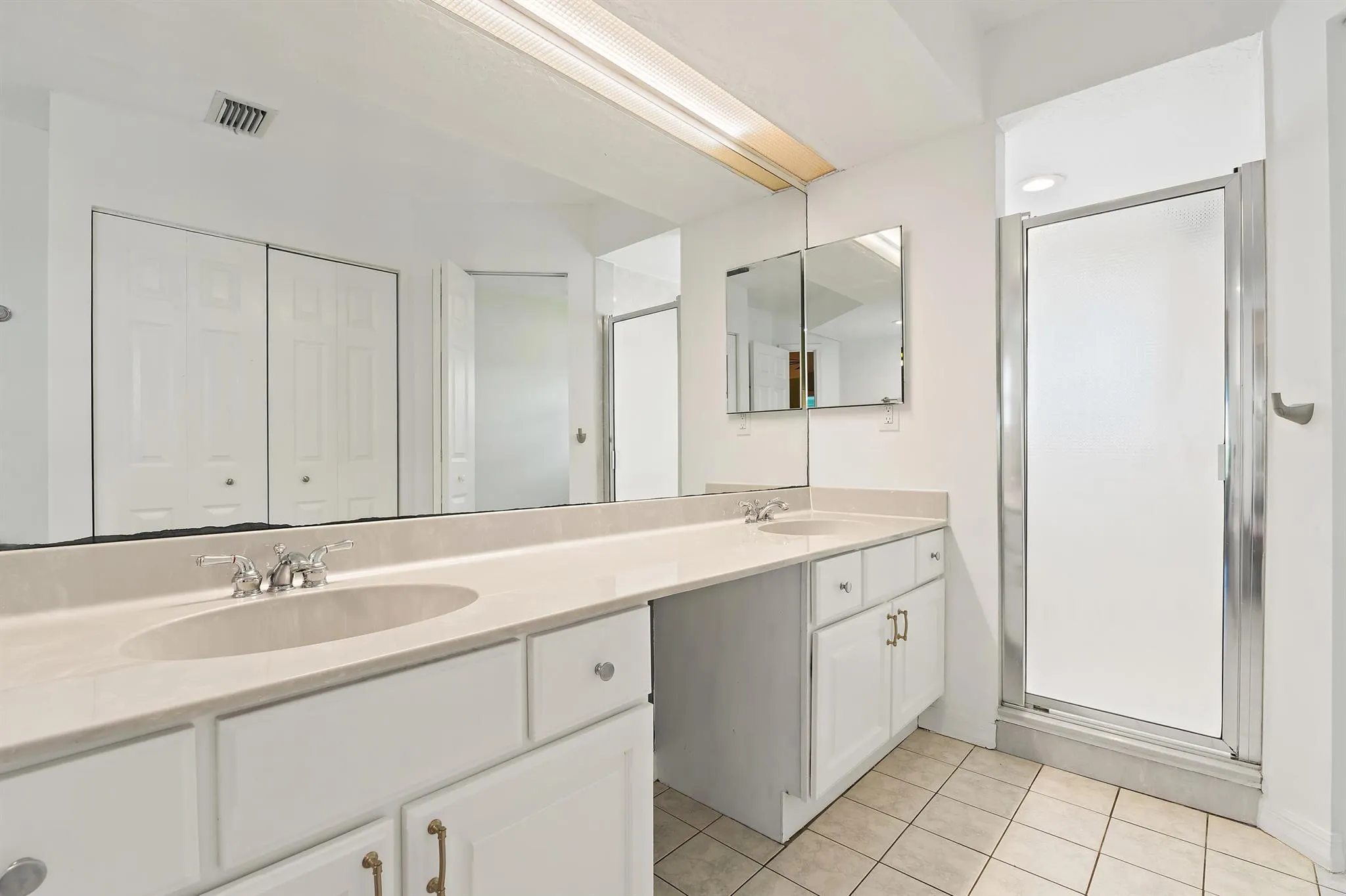 3463 Canal Court
