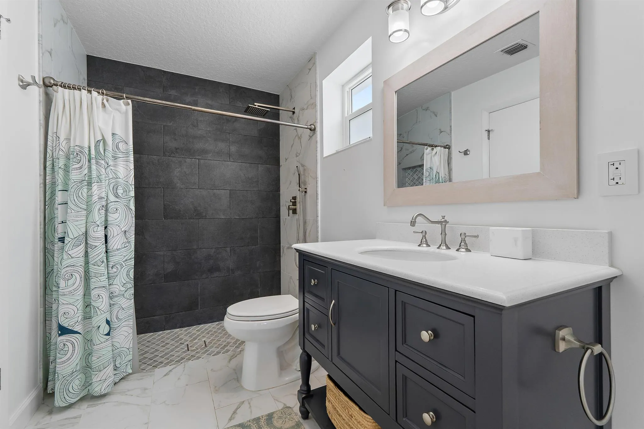 3463 Canal Court