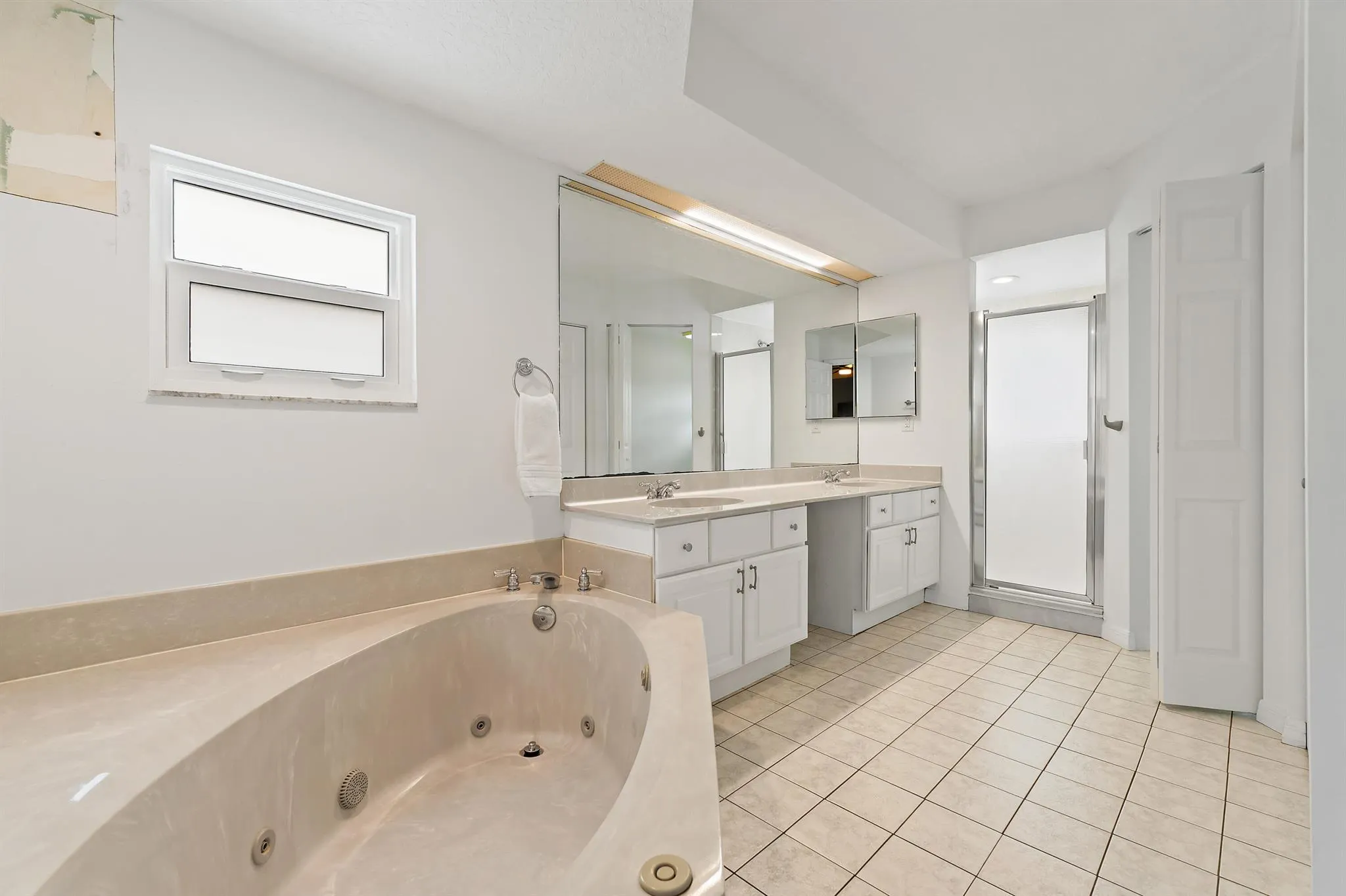 3463 Canal Court