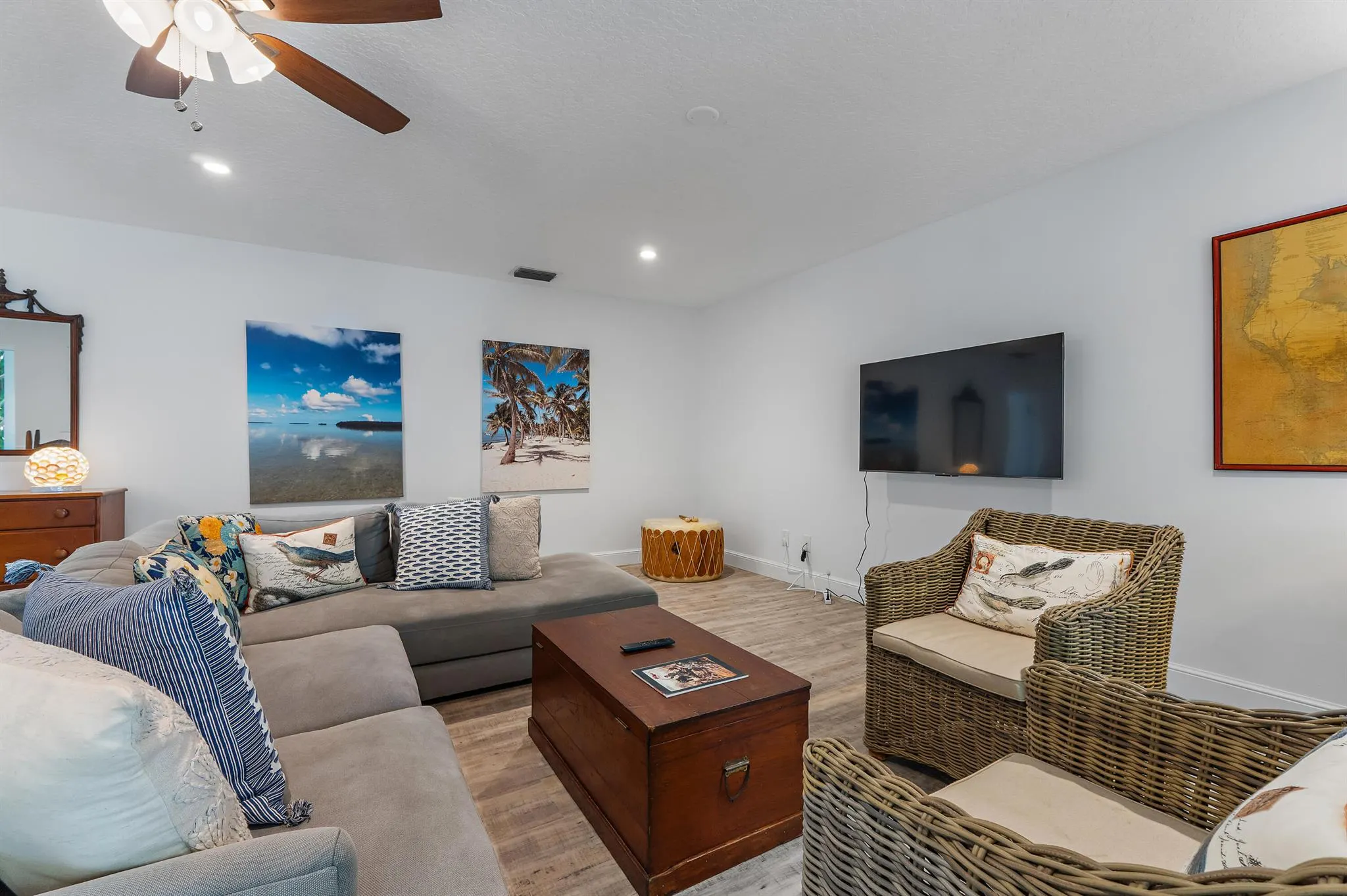 3463 Canal Court