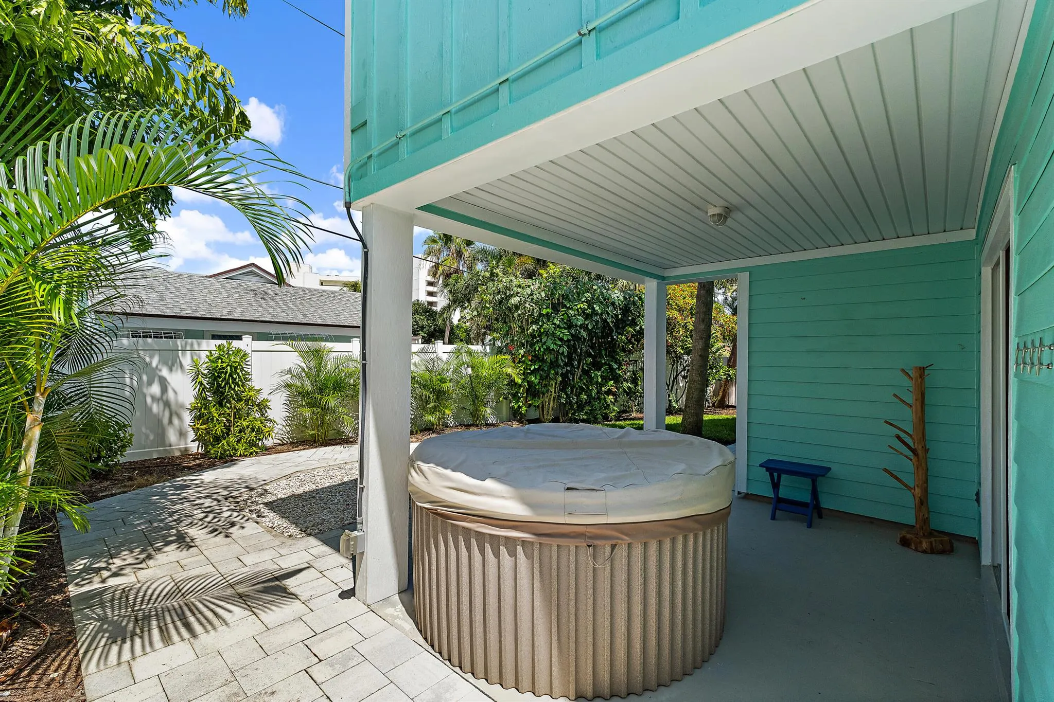3463 Canal Court