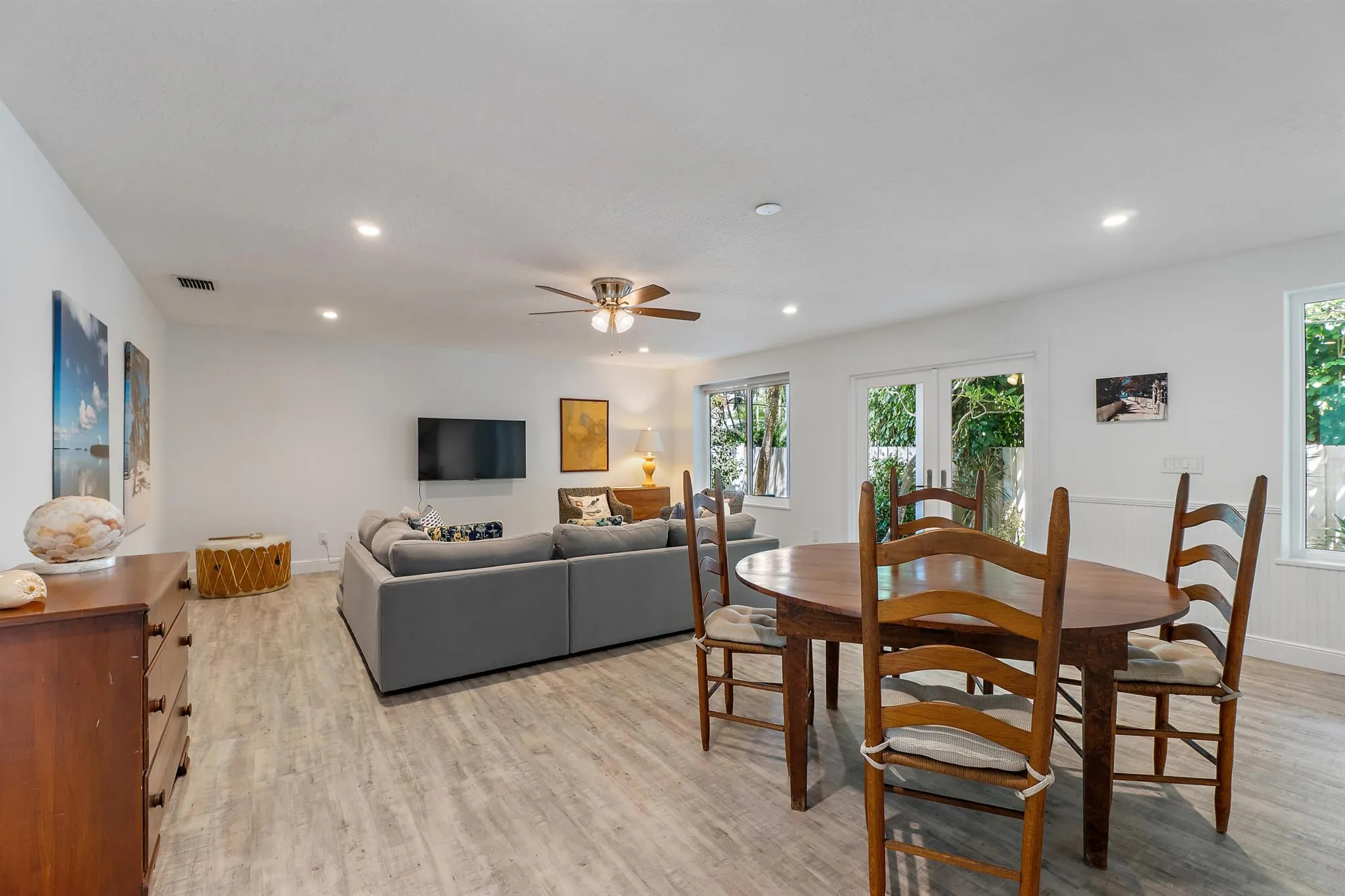 3463 Canal Court