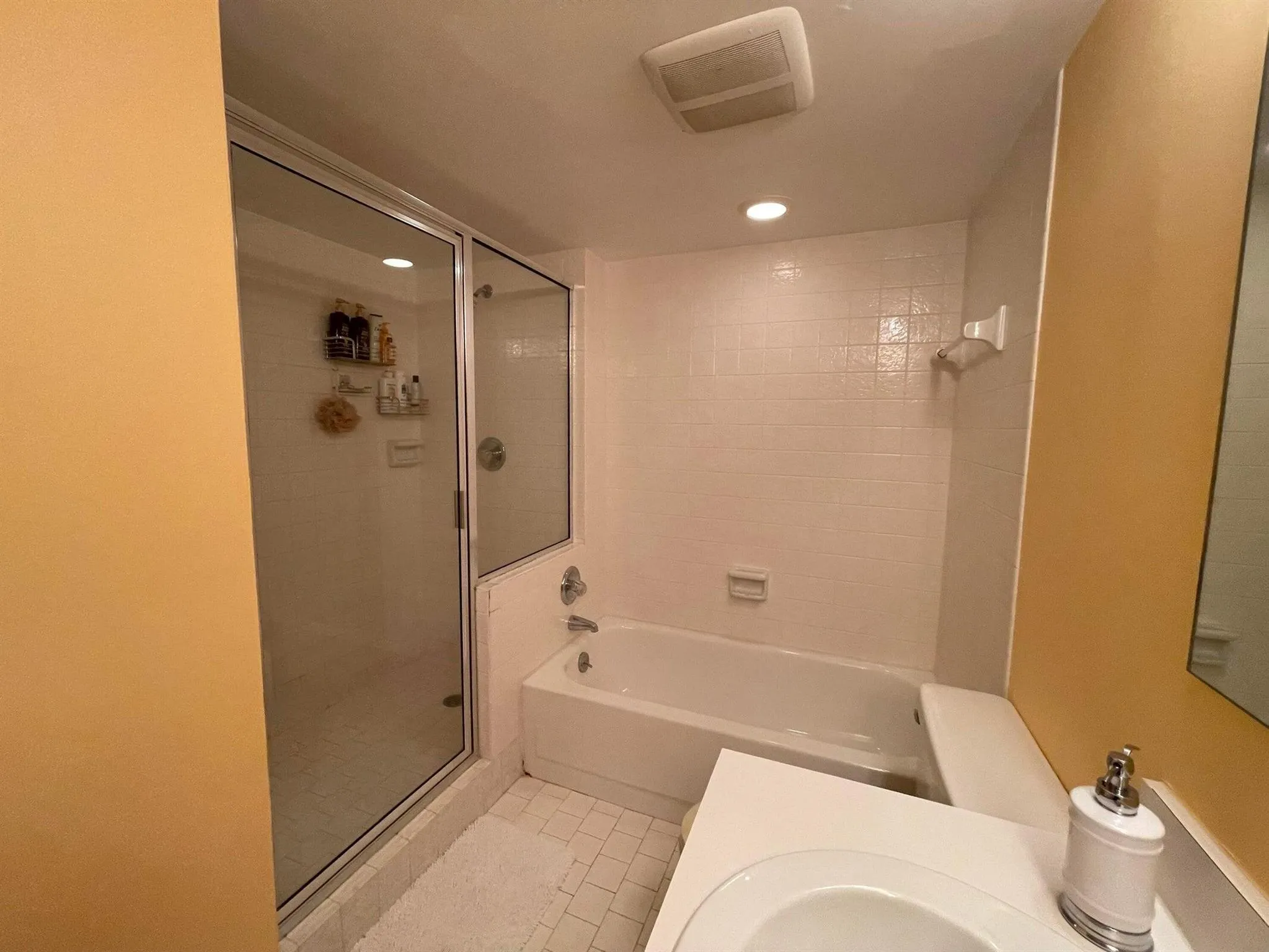 799 Jeffery Street, #302