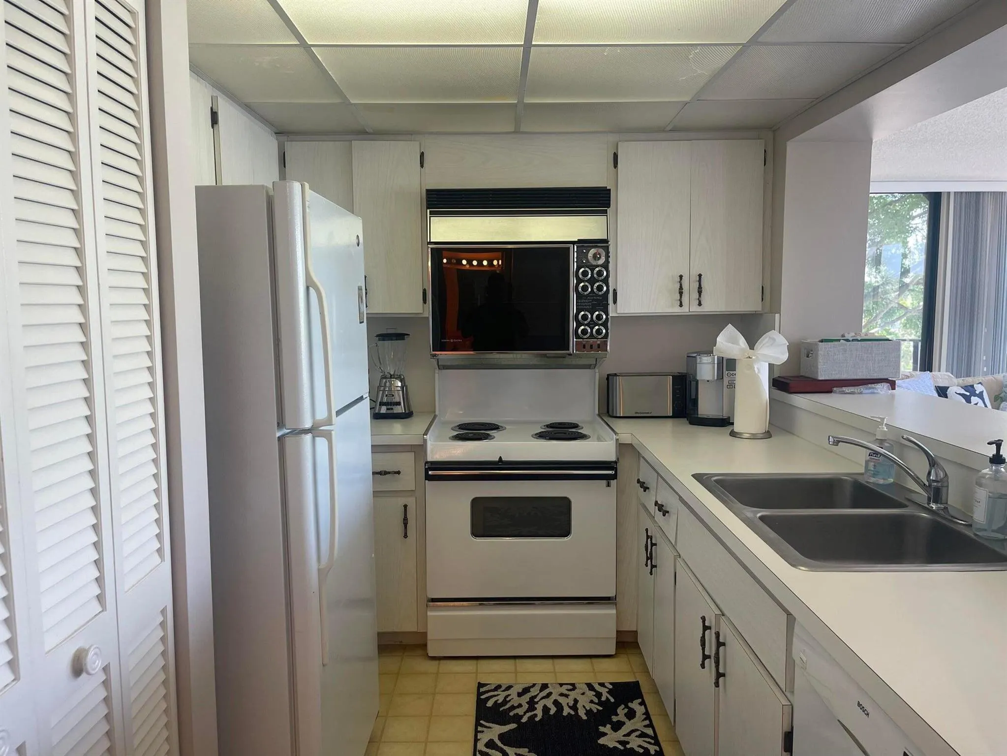799 Jeffery Street, #302