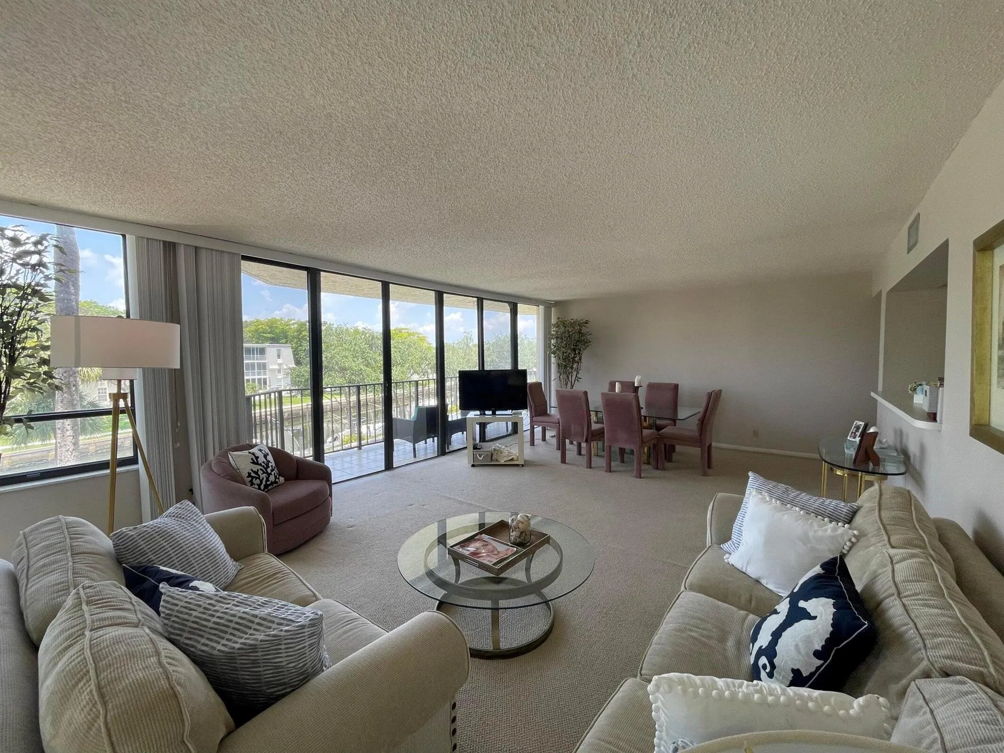 799 Jeffery Street, #302
