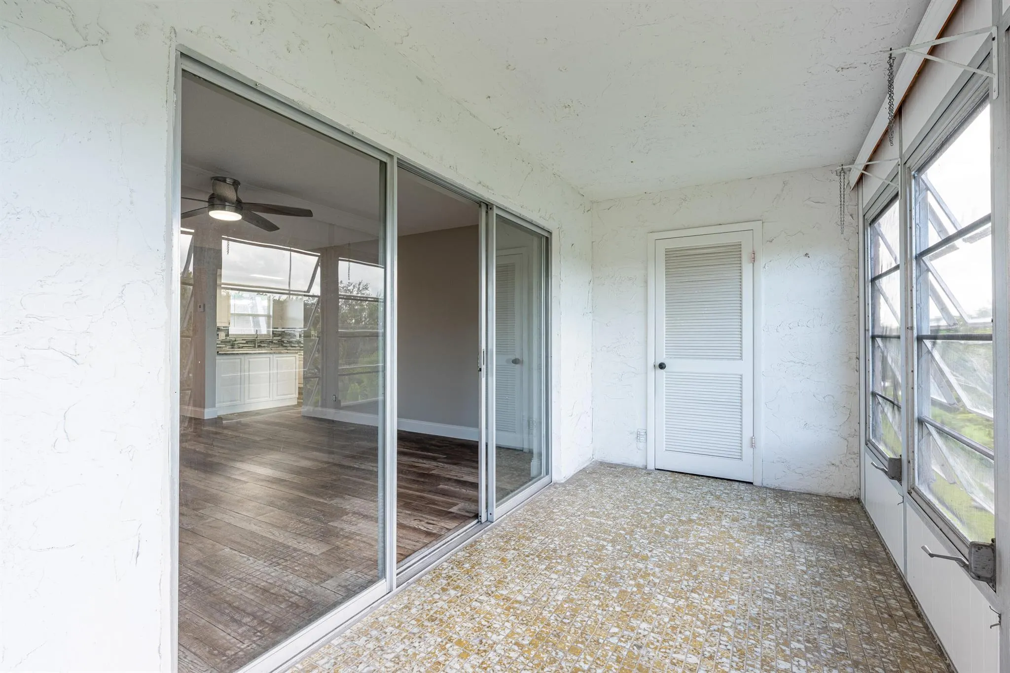 729 Lori Drive, #305