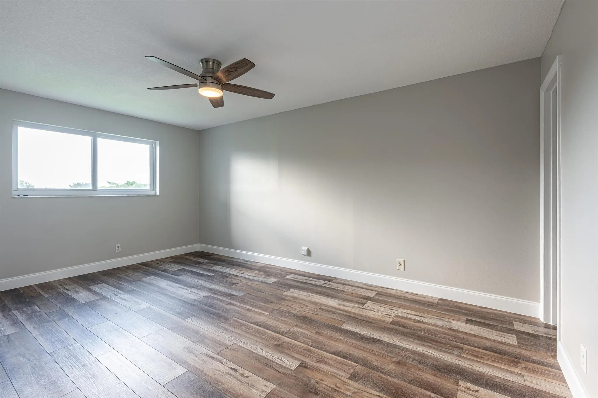 729 Lori Drive, #305