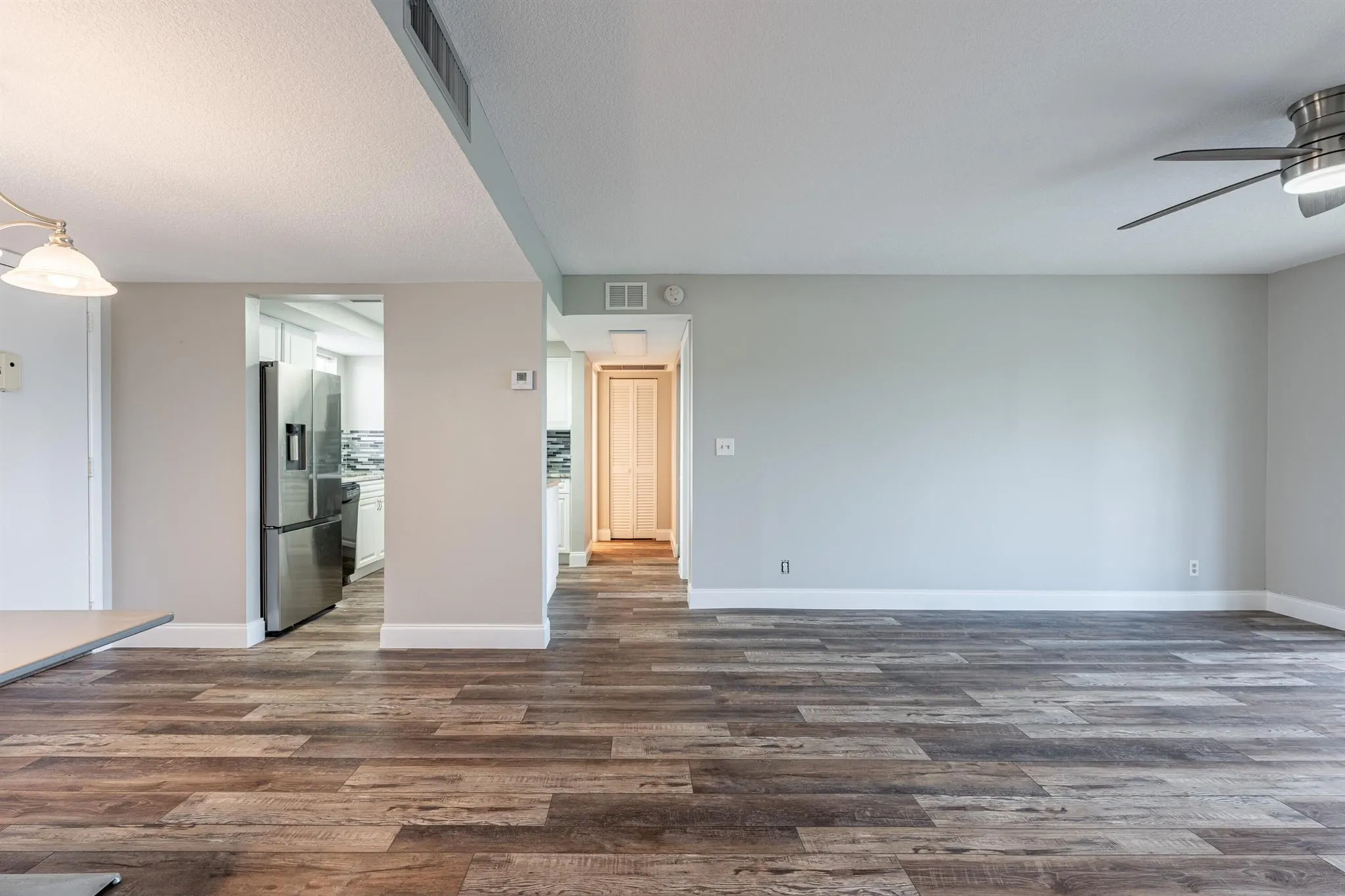 729 Lori Drive, #305