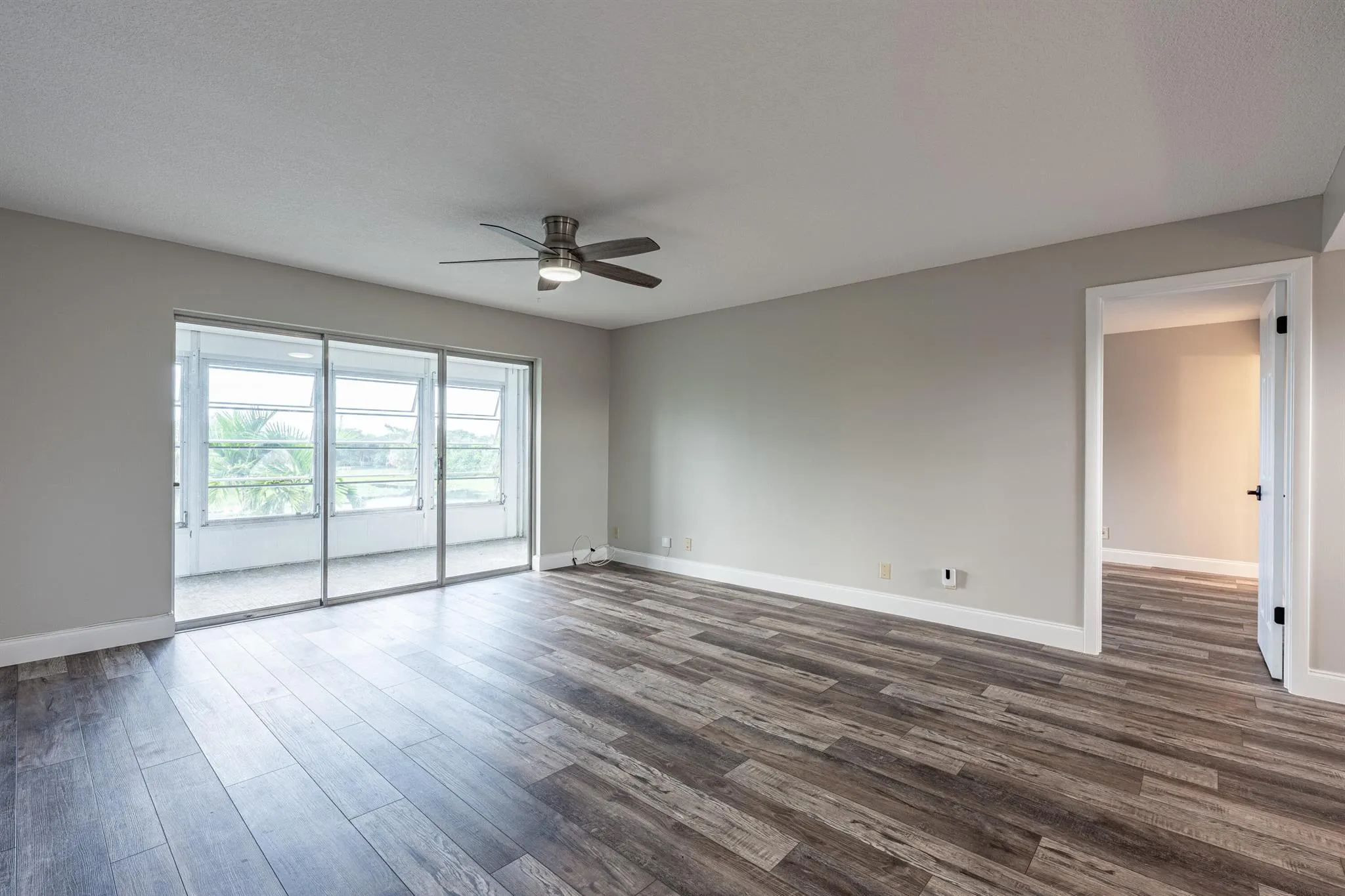 729 Lori Drive, #305