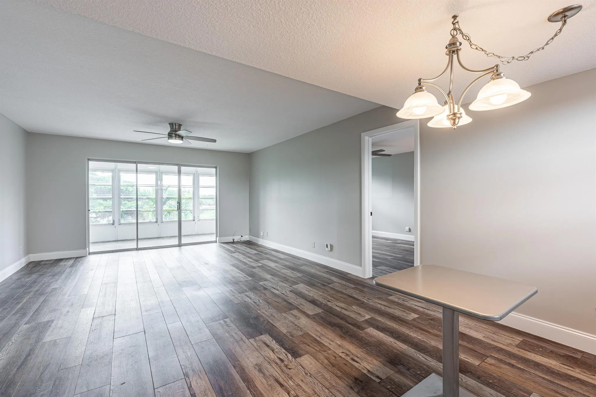 729 Lori Drive, #305