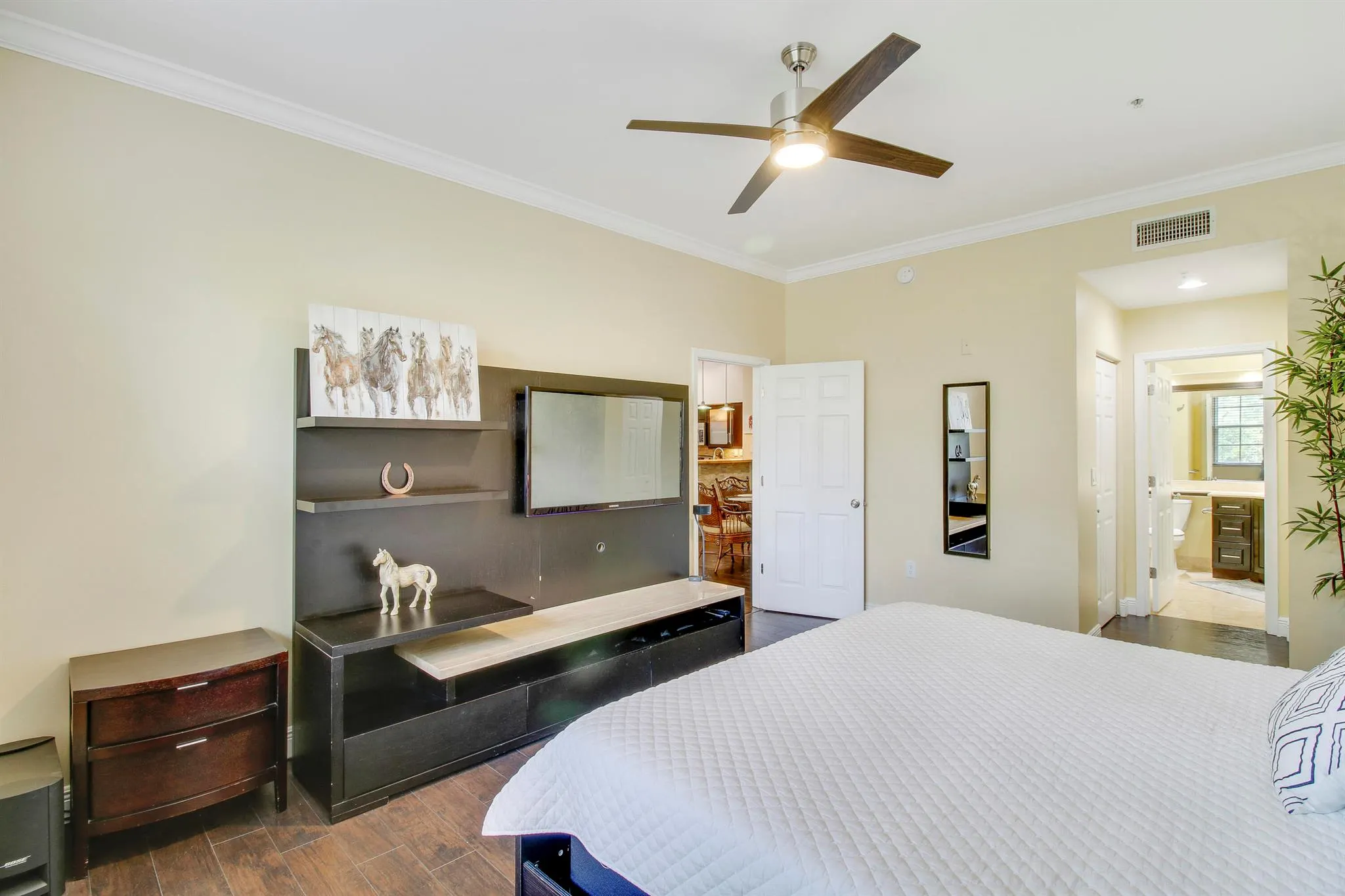 11760 Saint Andrews Place, #303
