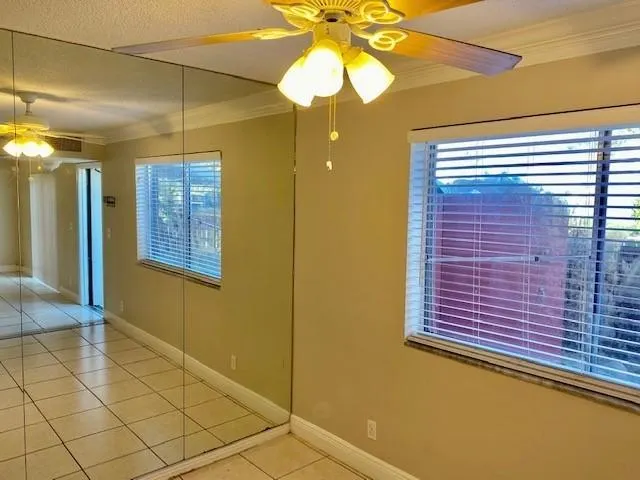 2124 Sherwood Forest Boulevard, #35