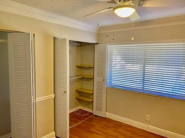 2124 Sherwood Forest Boulevard, #35