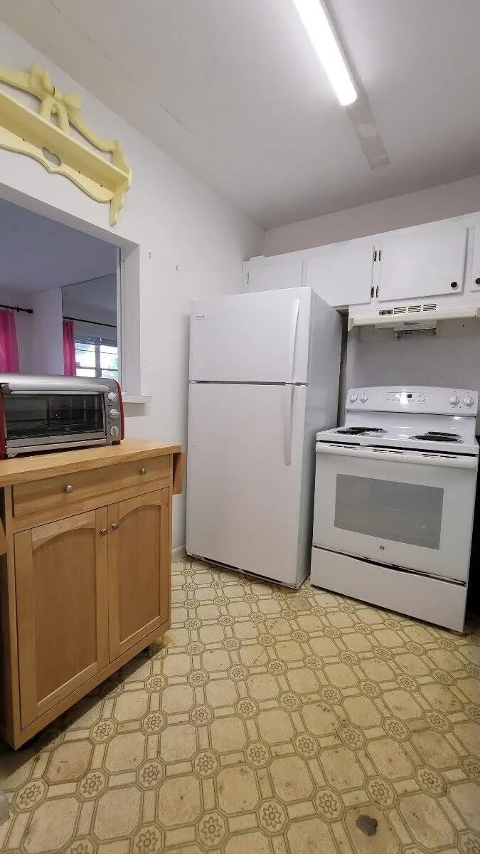 208 Kent M