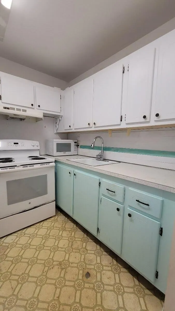 208 Kent M