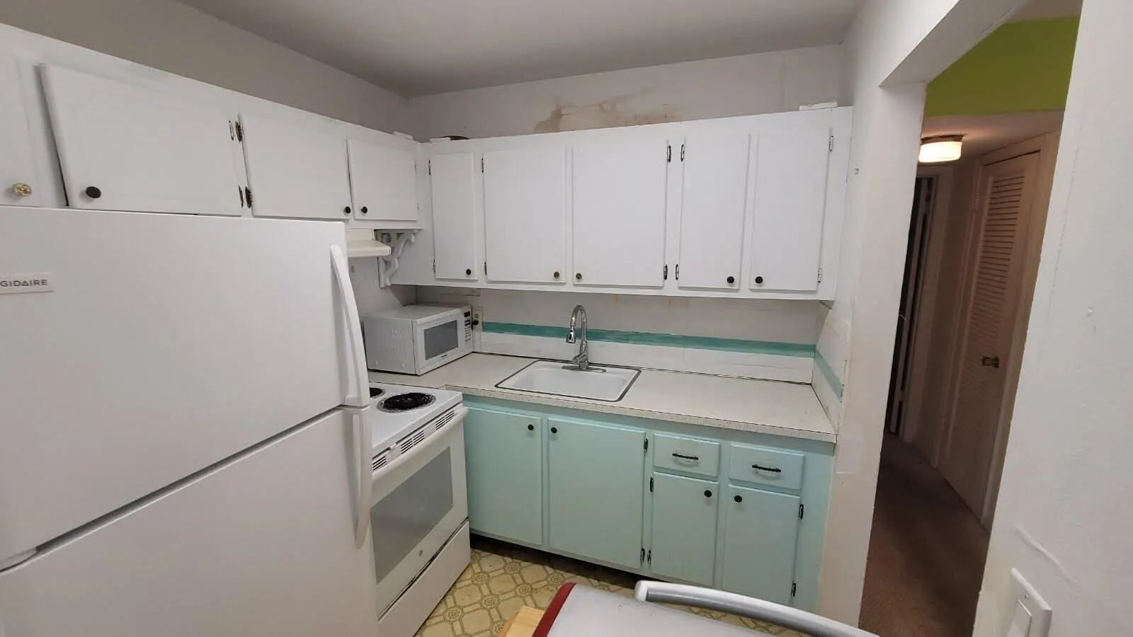 208 Kent M