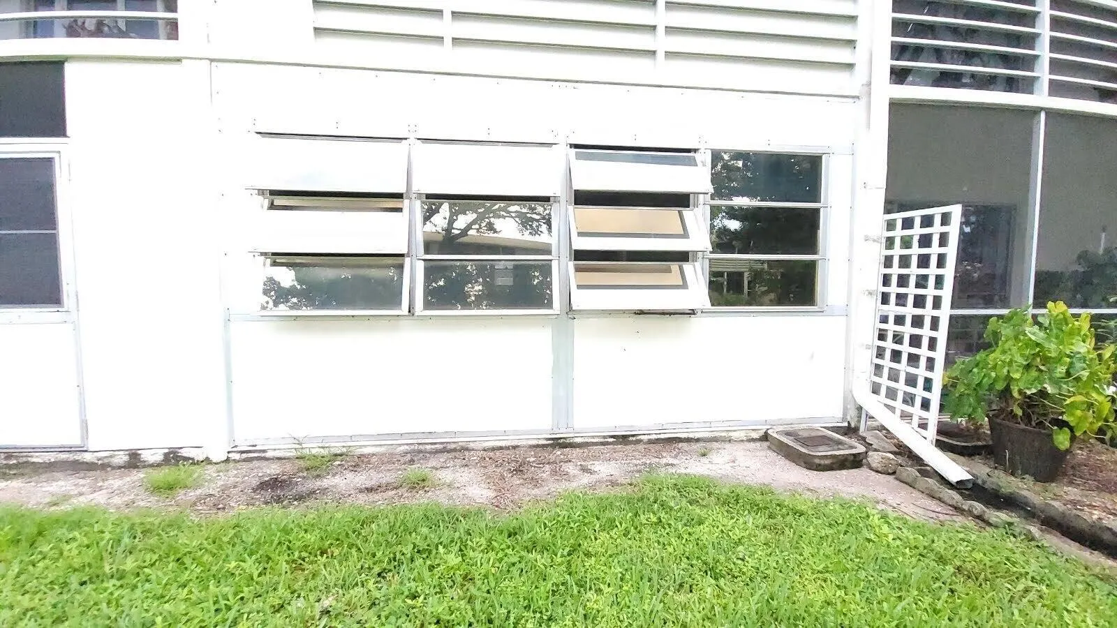 208 Kent M