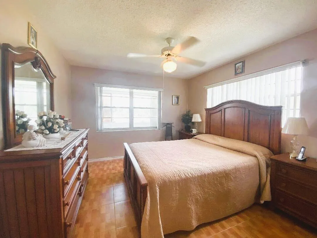 208 Chatham J, #208