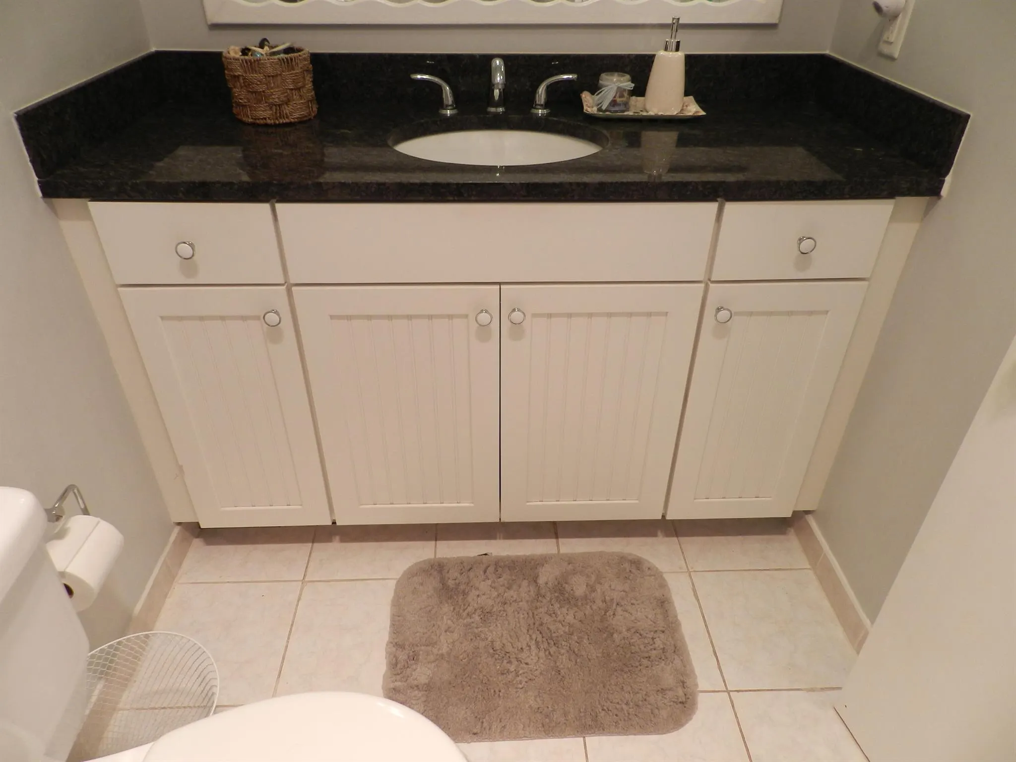 6 Greenway Village N, #202