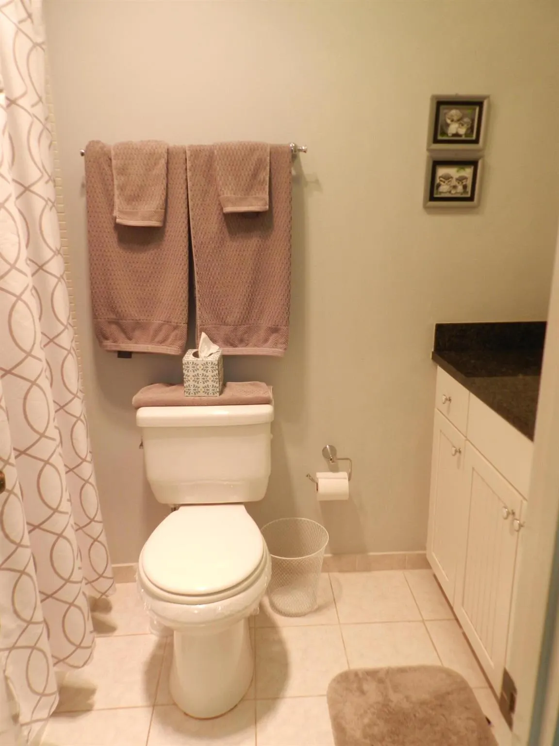 6 Greenway Village N, #202