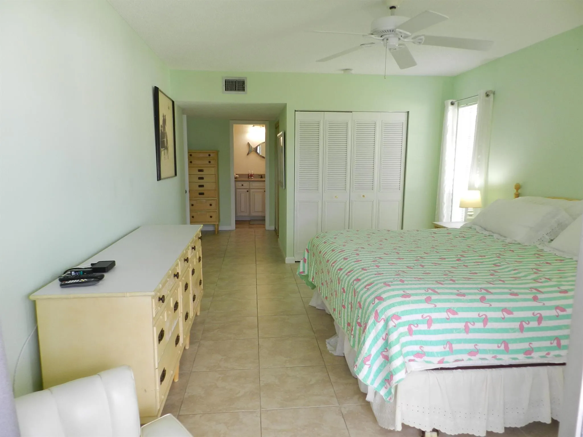 6 Greenway Village N, #202