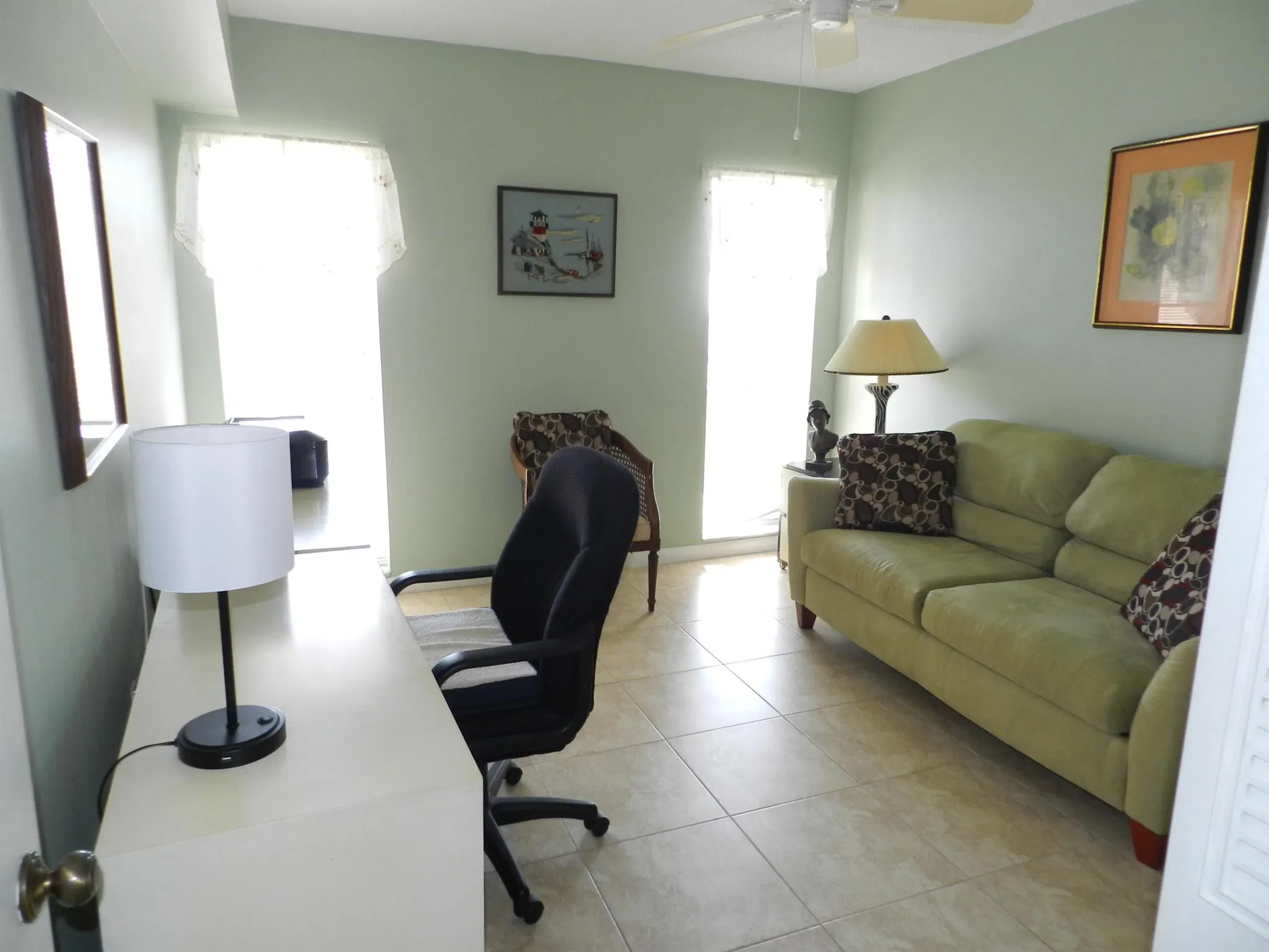 6 Greenway Village N, #202