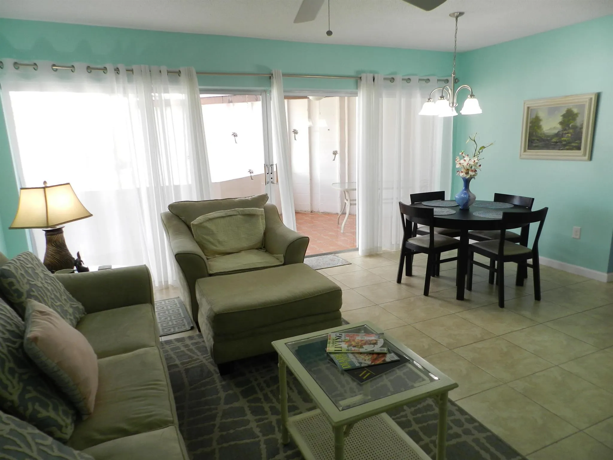 6 Greenway Village N, #202