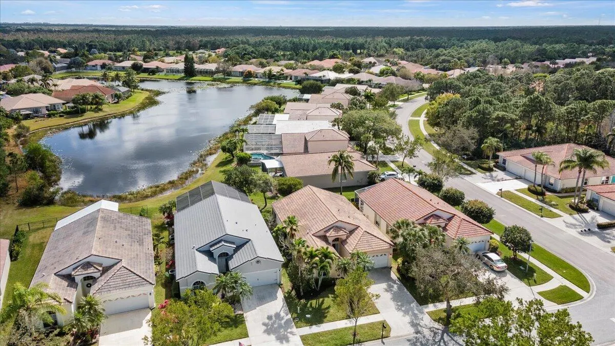 3320 Fairway Oaks Trail