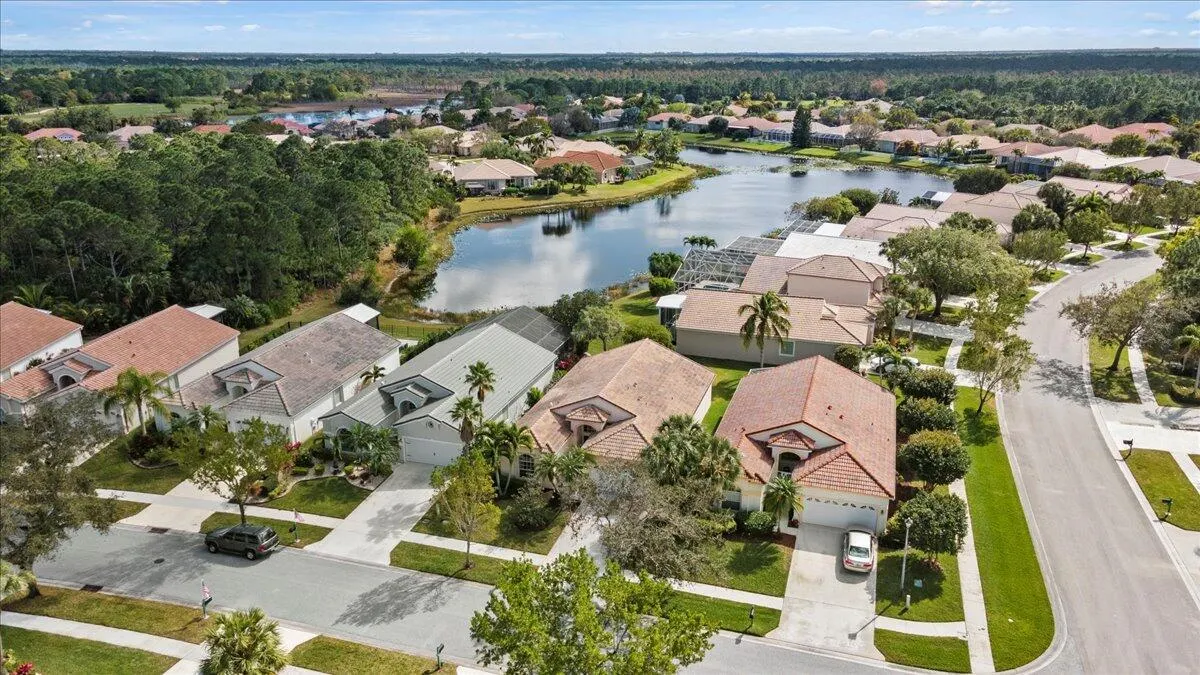 3320 Fairway Oaks Trail