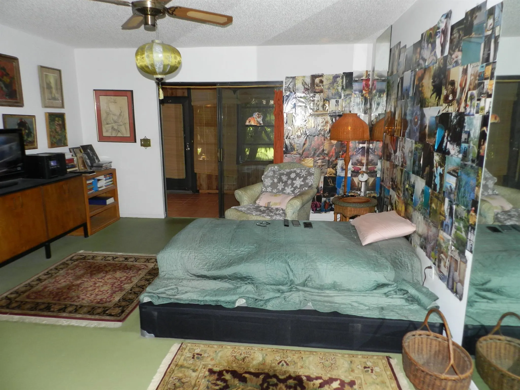450 Knollwood Court