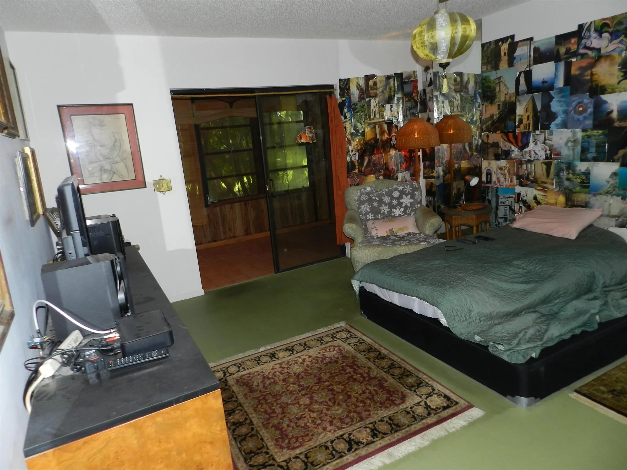 450 Knollwood Court