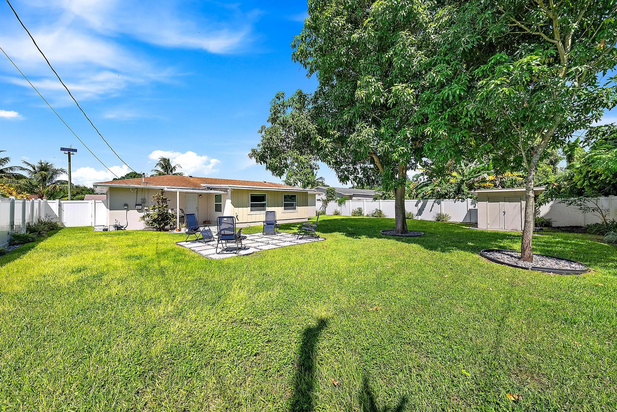 428 Hawthorne Drive