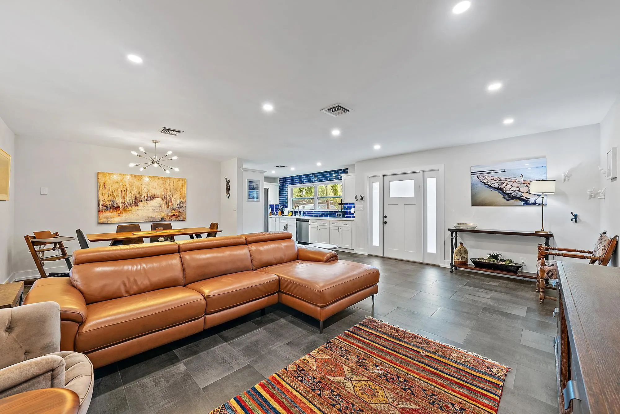 428 Hawthorne Drive