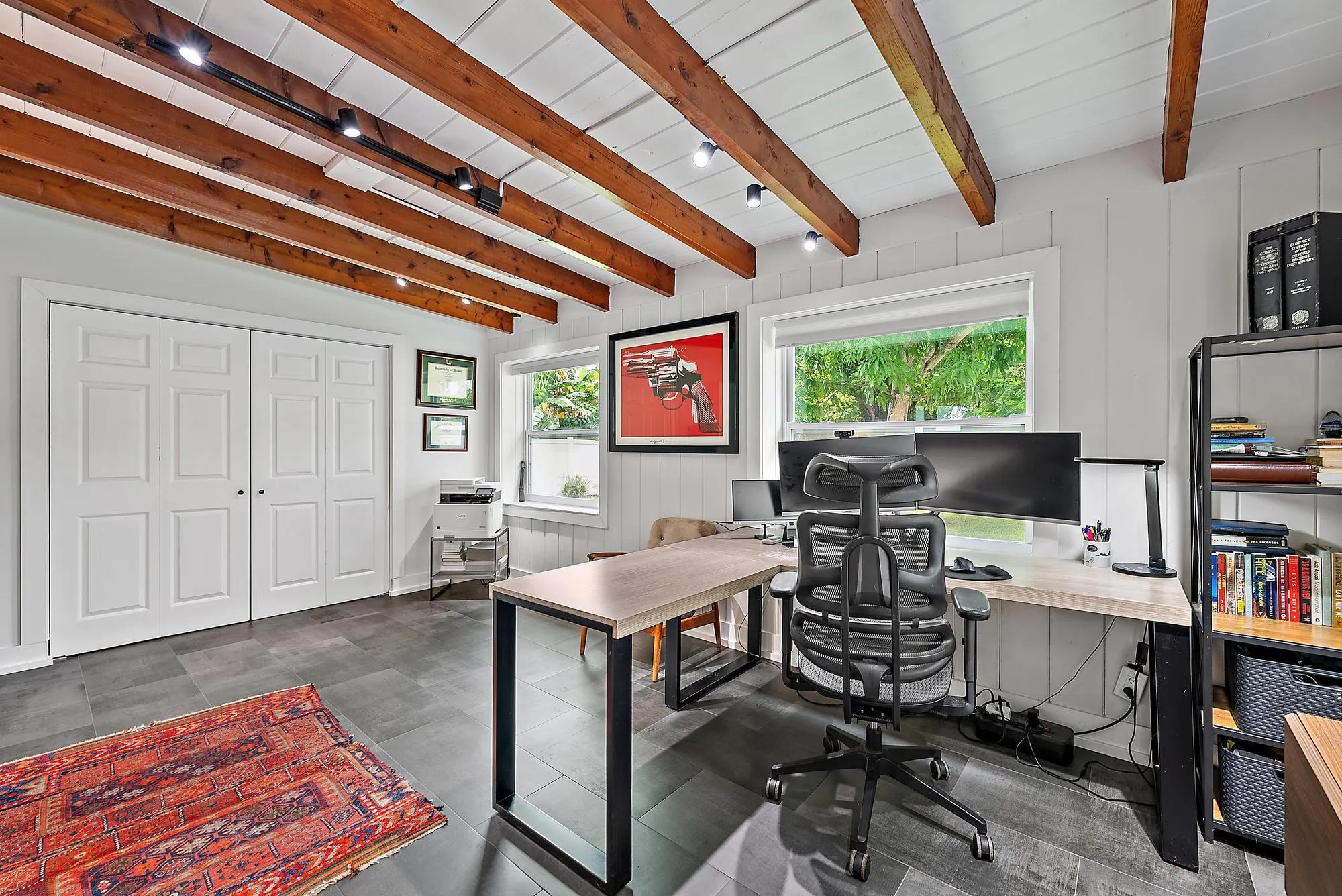 428 Hawthorne Drive