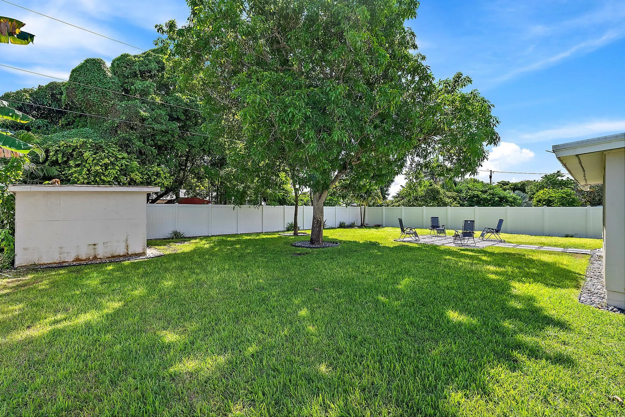 428 Hawthorne Drive