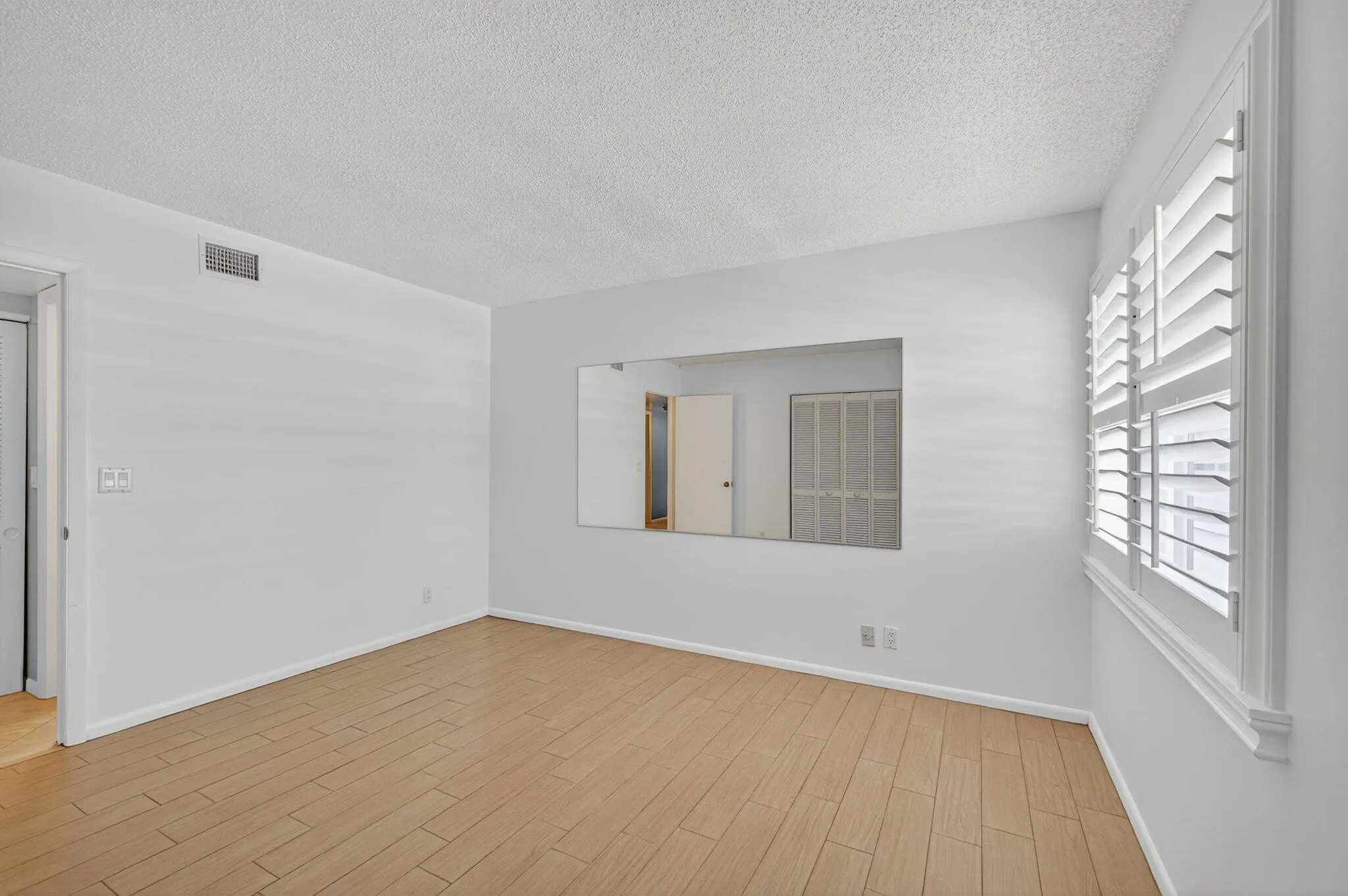 1100 Surf Road, #109