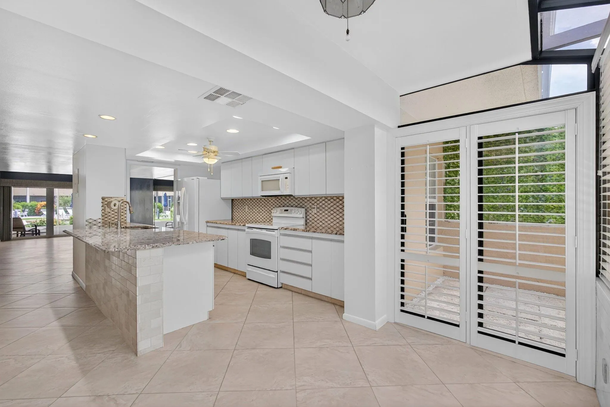1100 Surf Road, #109