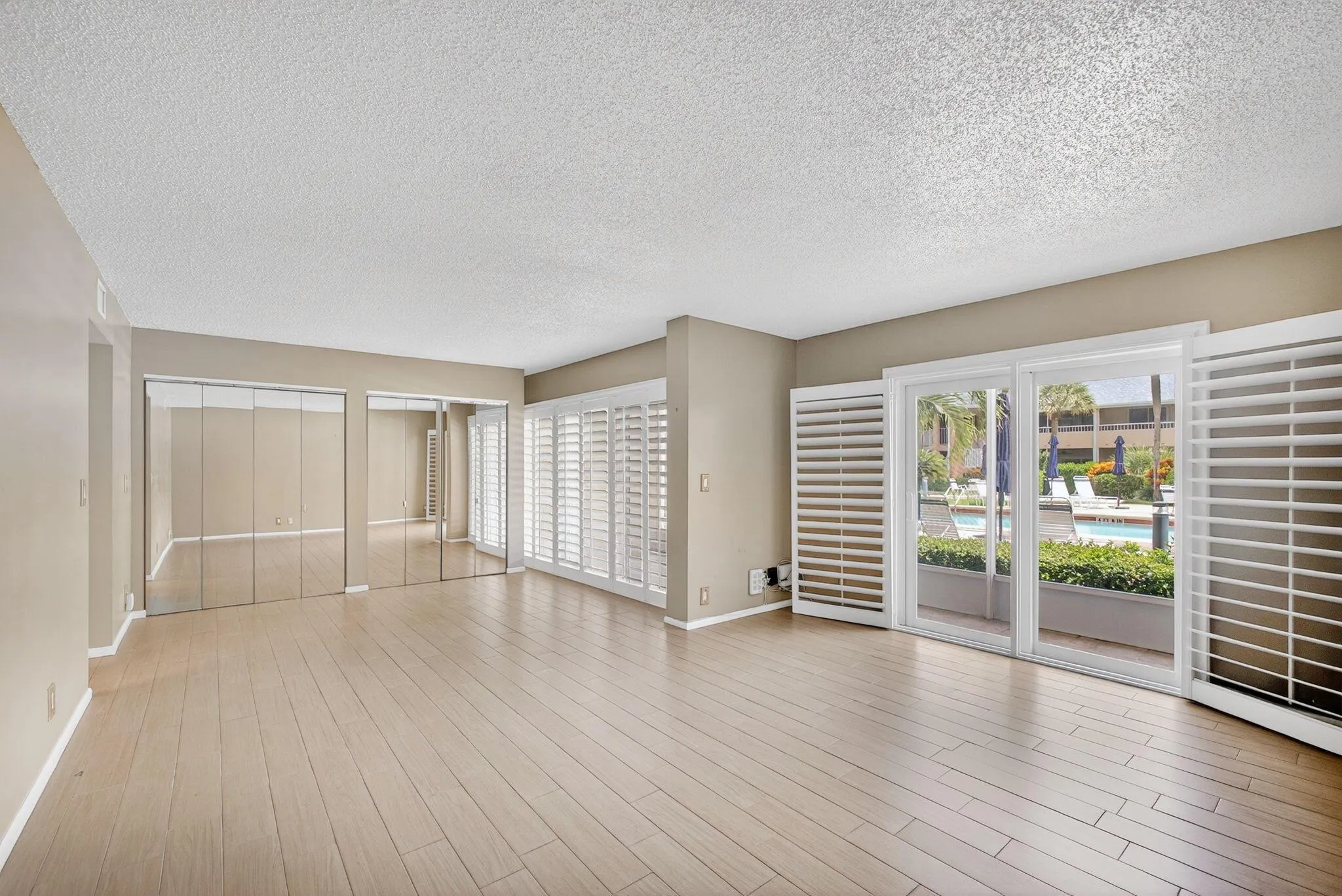 1100 Surf Road, #109