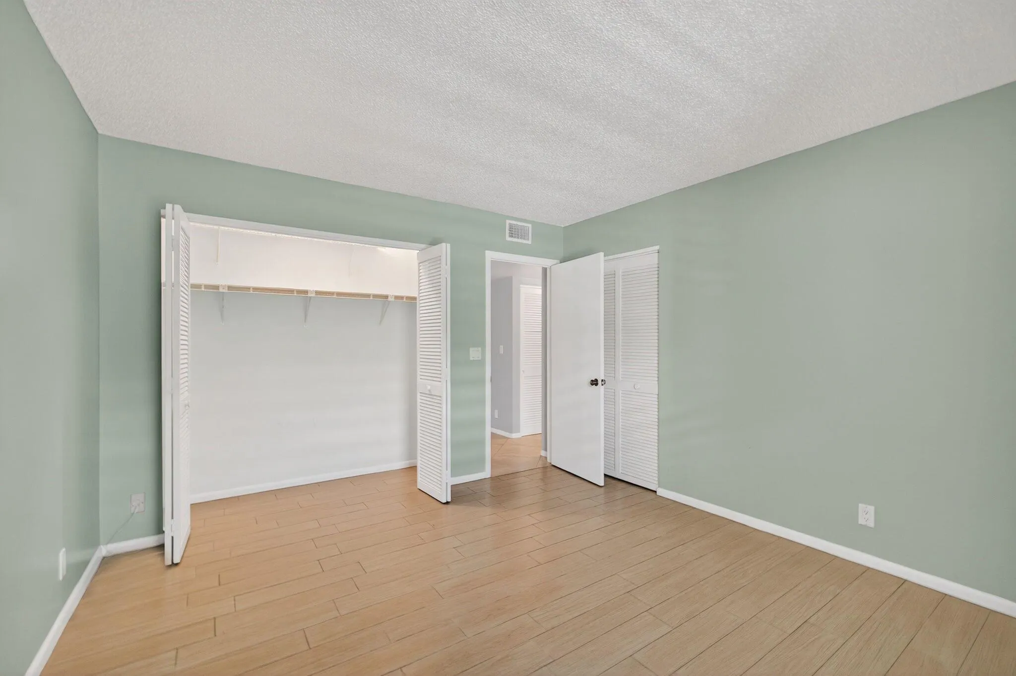 1100 Surf Road, #109