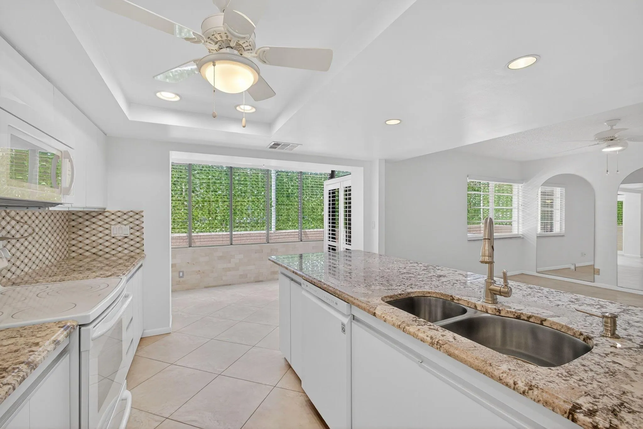 1100 Surf Road, #109