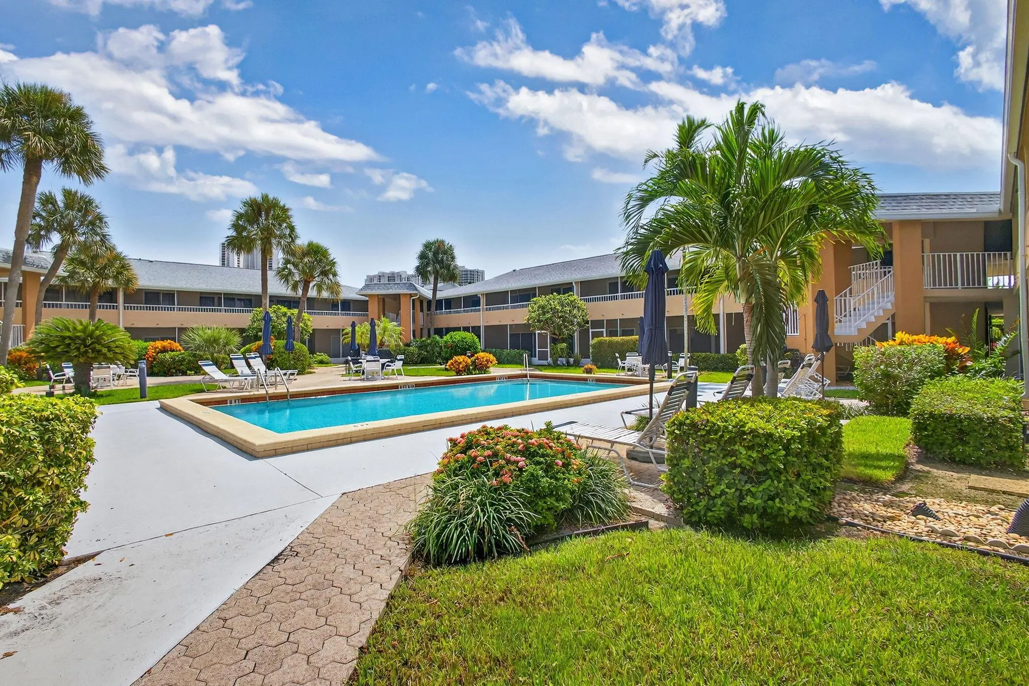 1100 Surf Road, #109