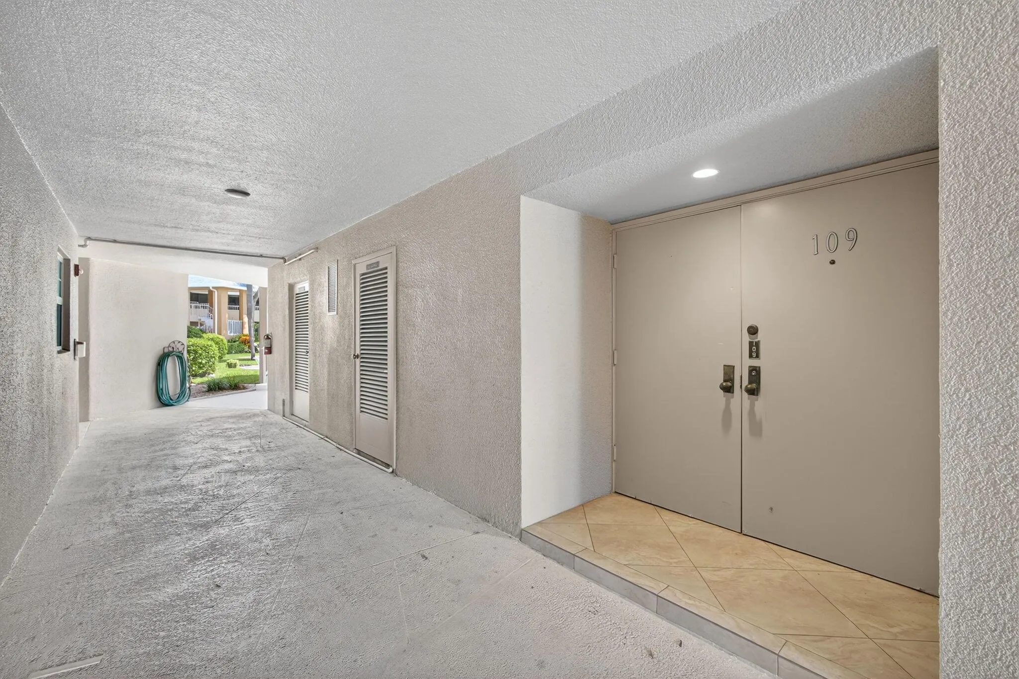 1100 Surf Road, #109