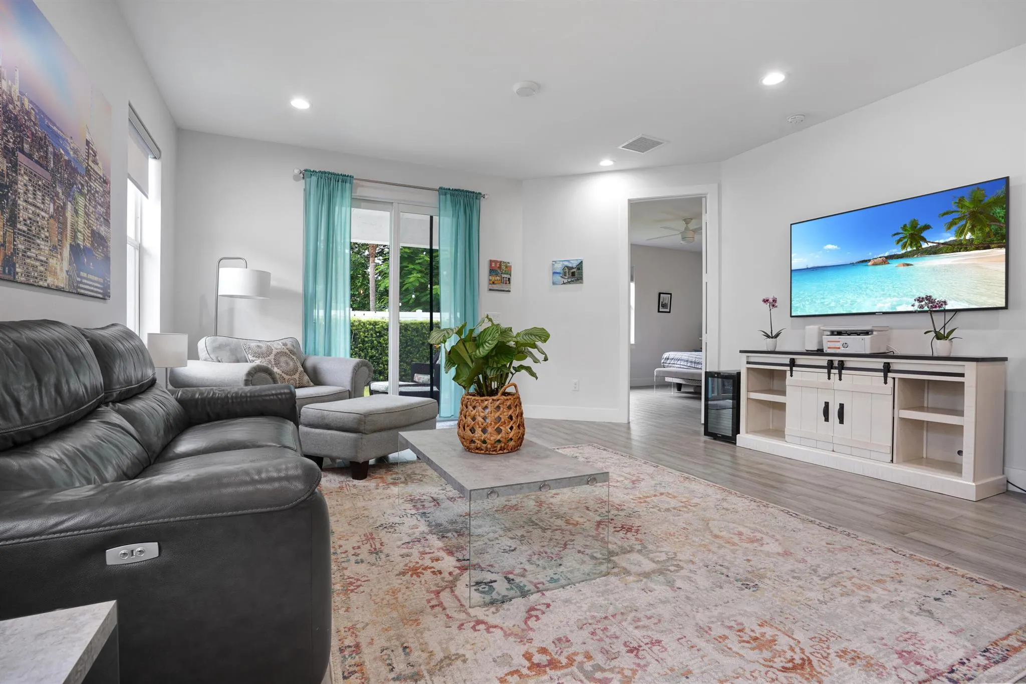 1033 Mango Drive