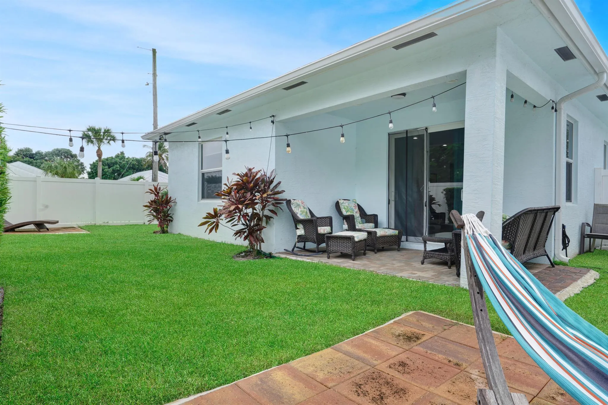 1033 Mango Drive