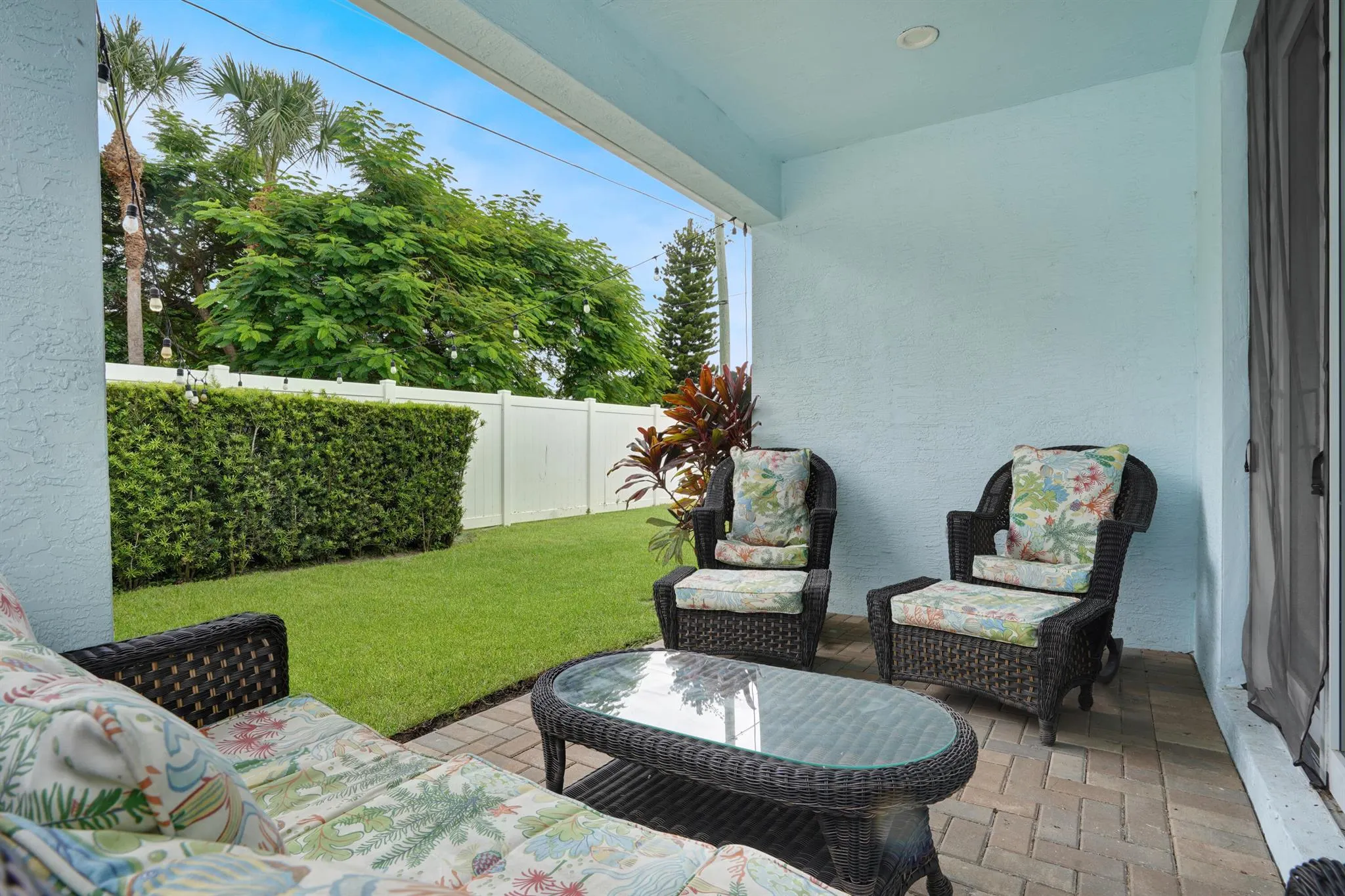 1033 Mango Drive