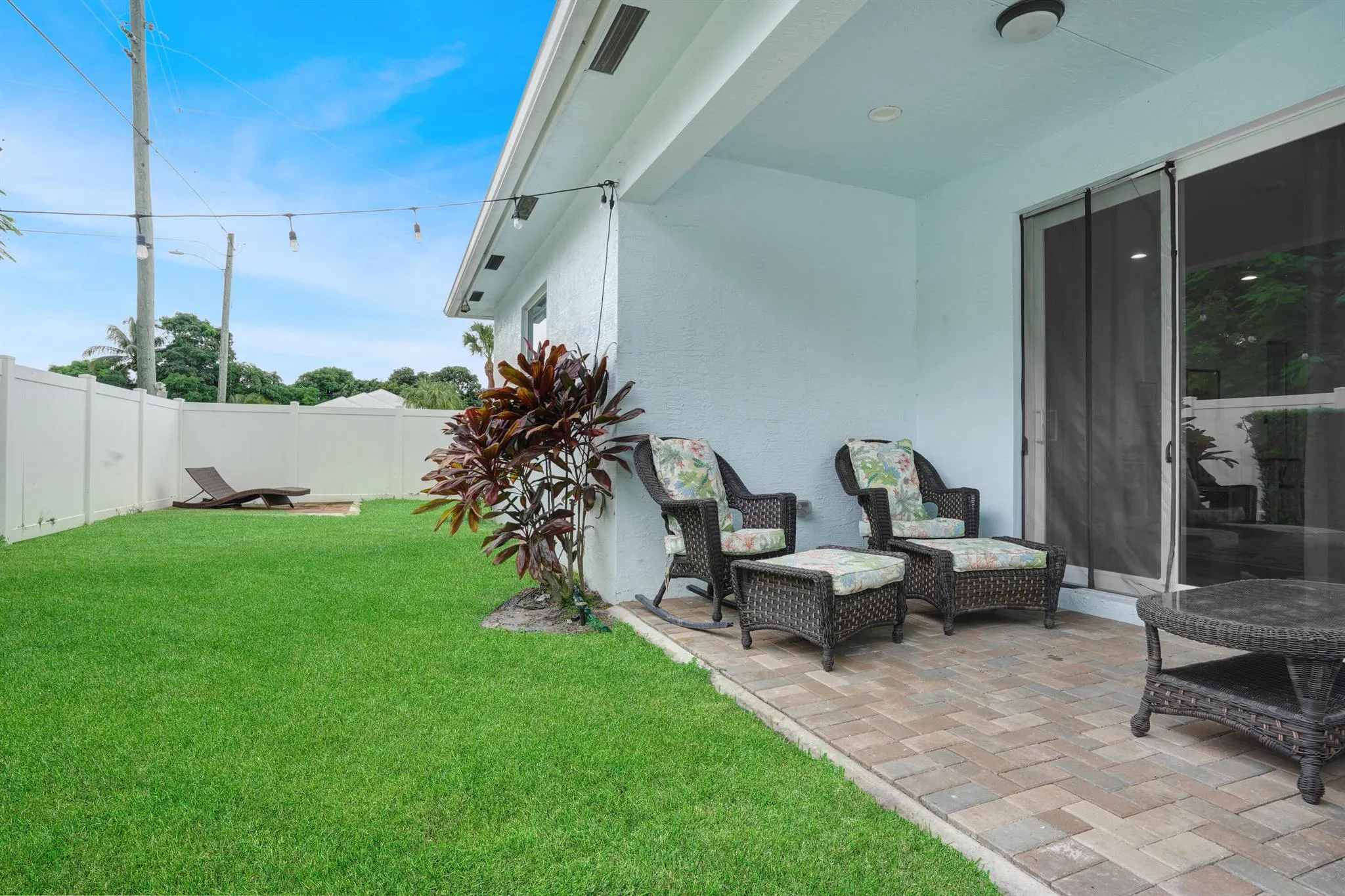 1033 Mango Drive