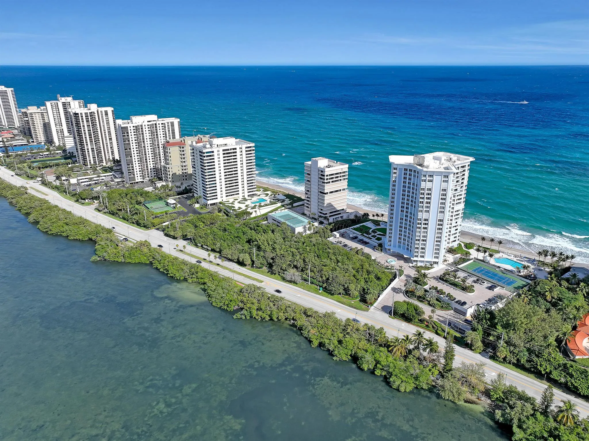 5200 N Ocean Drive, #904