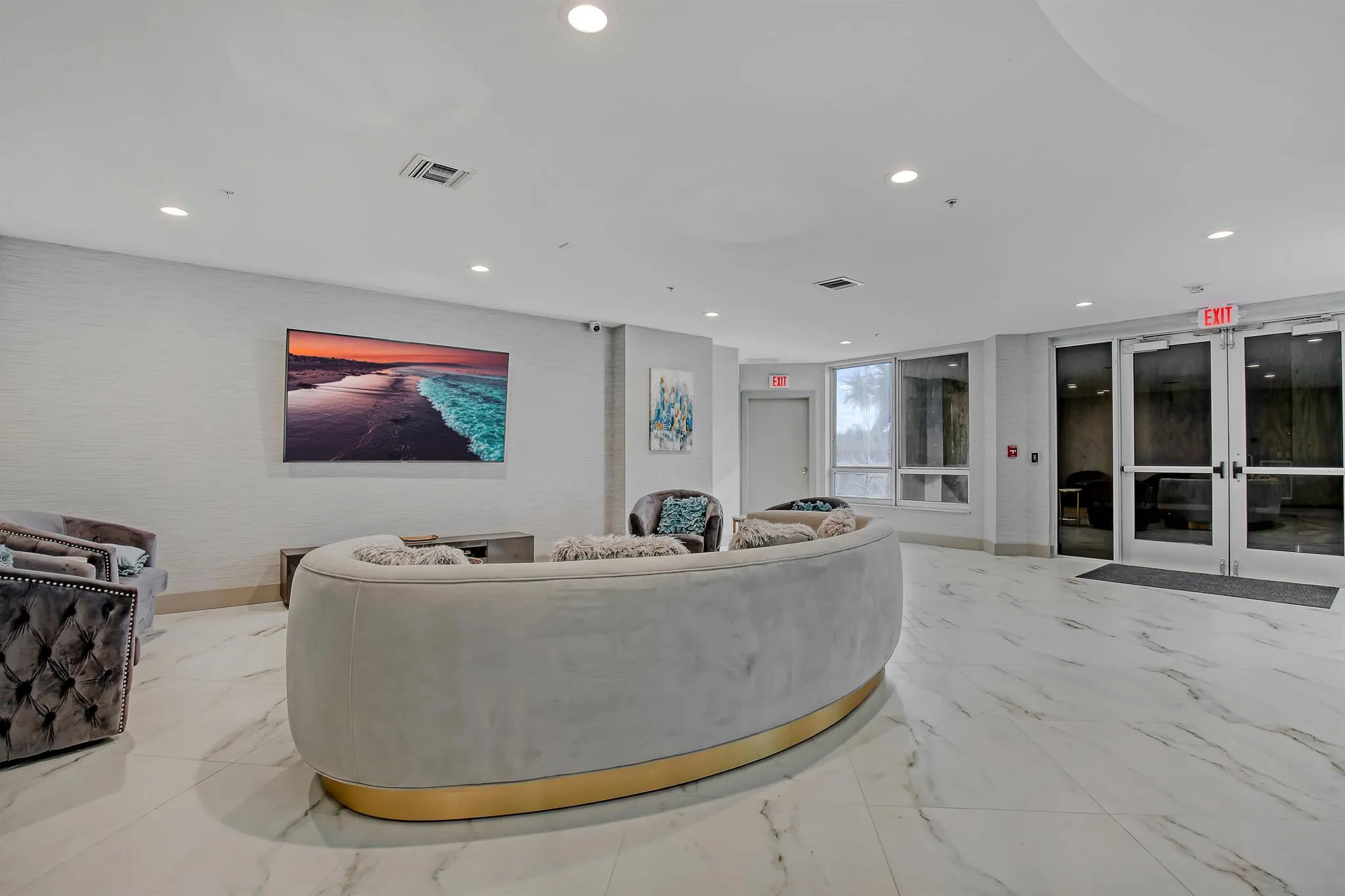 5200 N Ocean Drive, #904