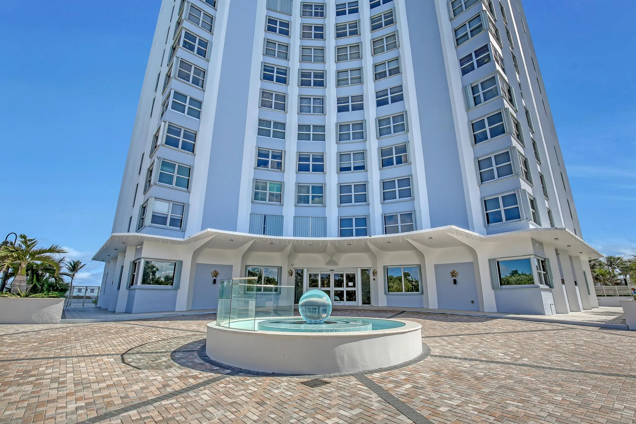 5200 N Ocean Drive, #904