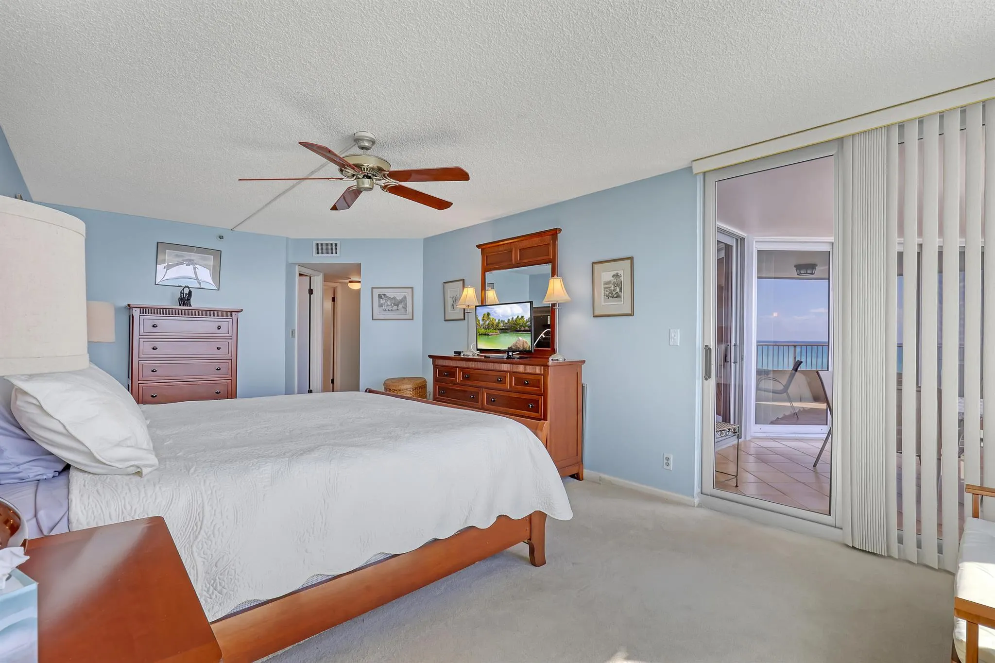 5200 N Ocean Drive, #904